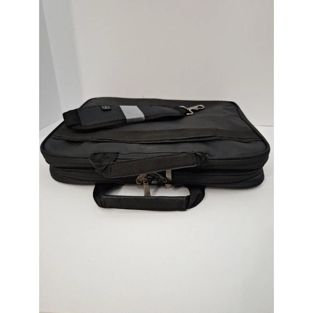 Dell Black Nylon Topload Notebook/Laptop Bag with Shoulder Strap - Fits up 15.6